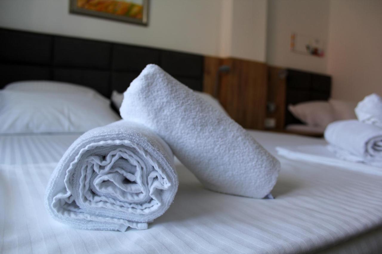 Royal Apartmani Banja Luka Exteriör bild